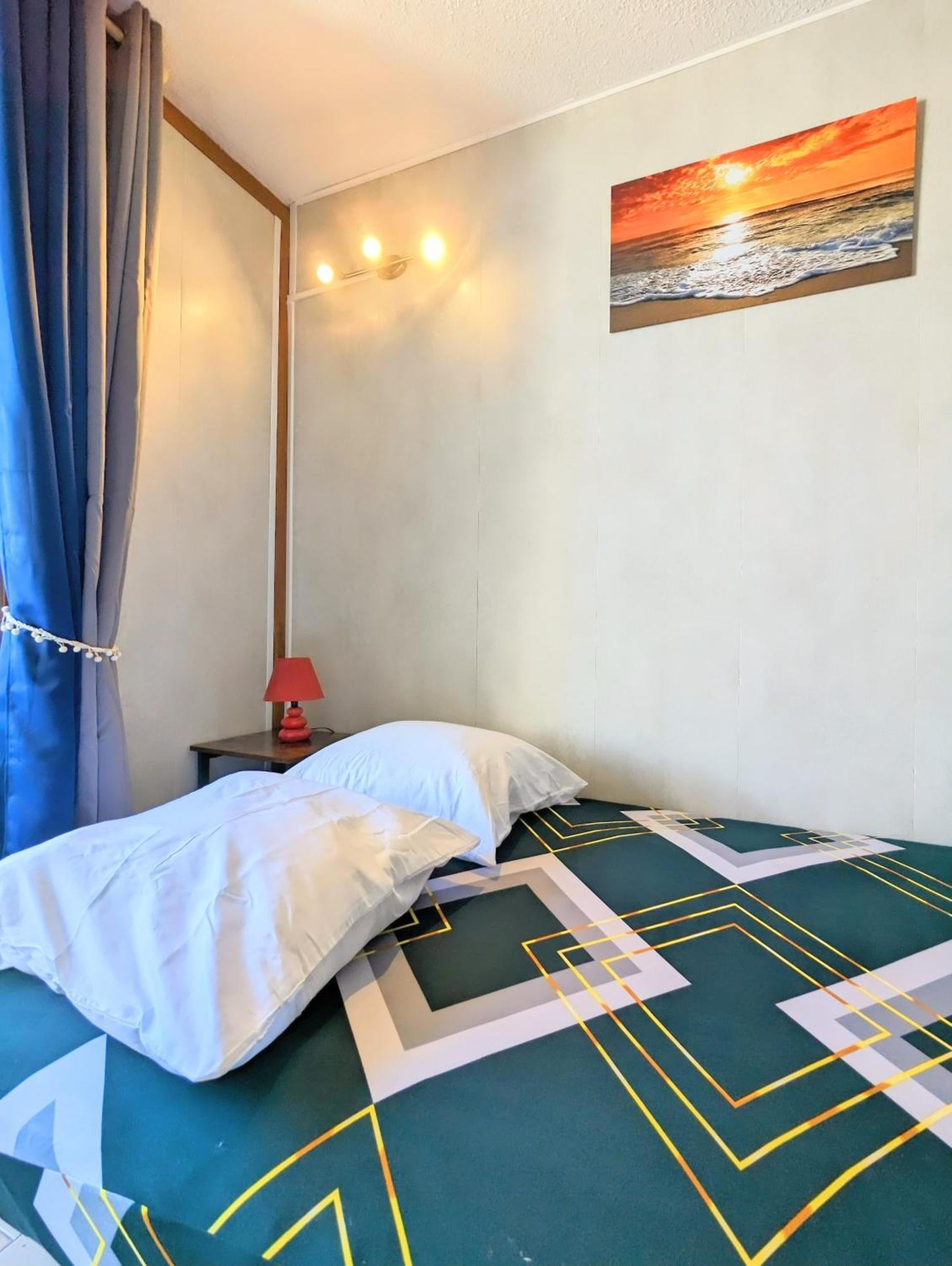 Appartement Au Calme + Parking แอกด์ ภายนอก รูปภาพ
